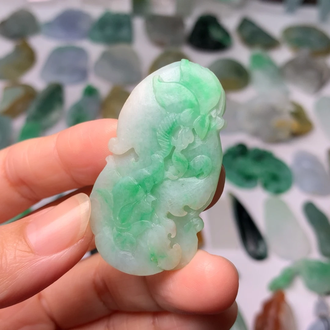 定制翡翠未镶嵌翡翠