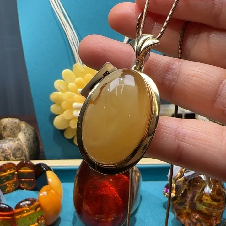 琥珀未镶嵌颈饰波兰设计款琥珀蜜蜡