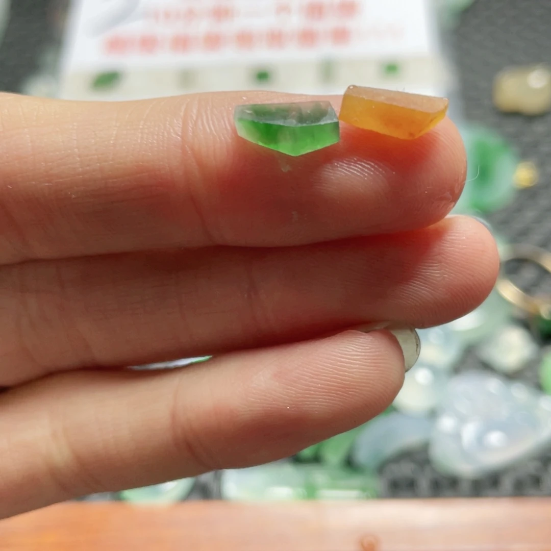 定制翡翠未镶嵌翡翠