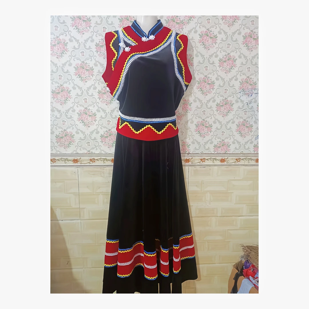 傈僳族服装套装长裙