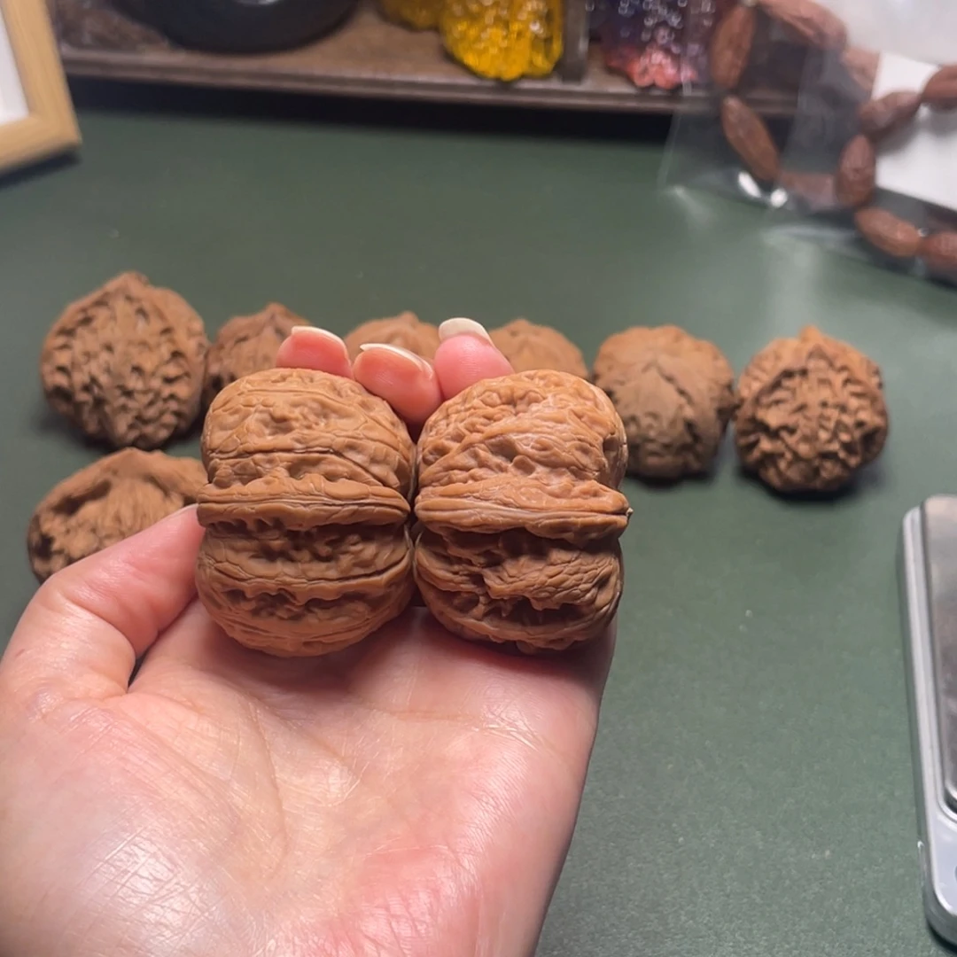 紫***王吊坠文玩核桃元宝