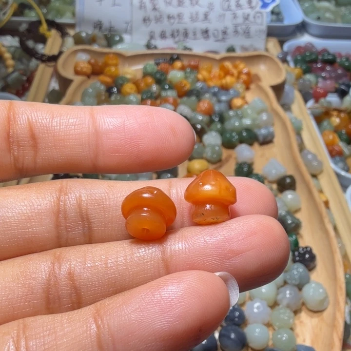 和田玉未镶嵌珠宝半成品无**妞