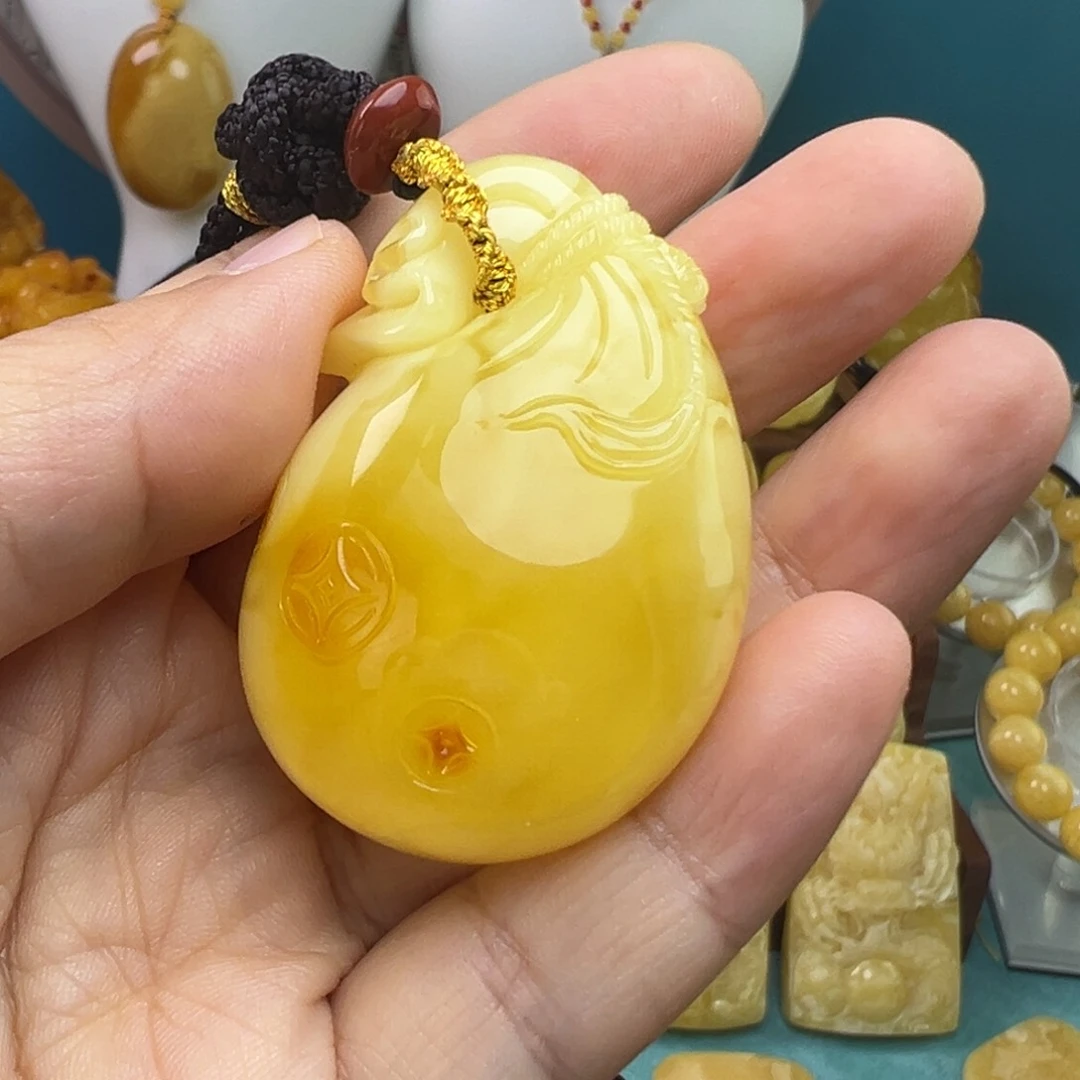 蜜蜡吊坠(赠链)未镶嵌