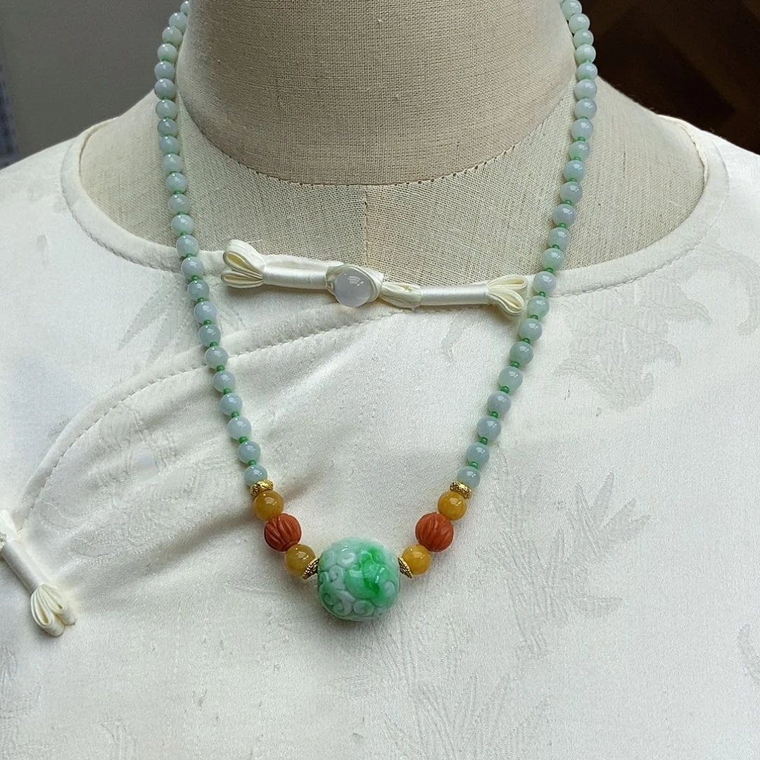 翡翠颈饰未镶嵌天然