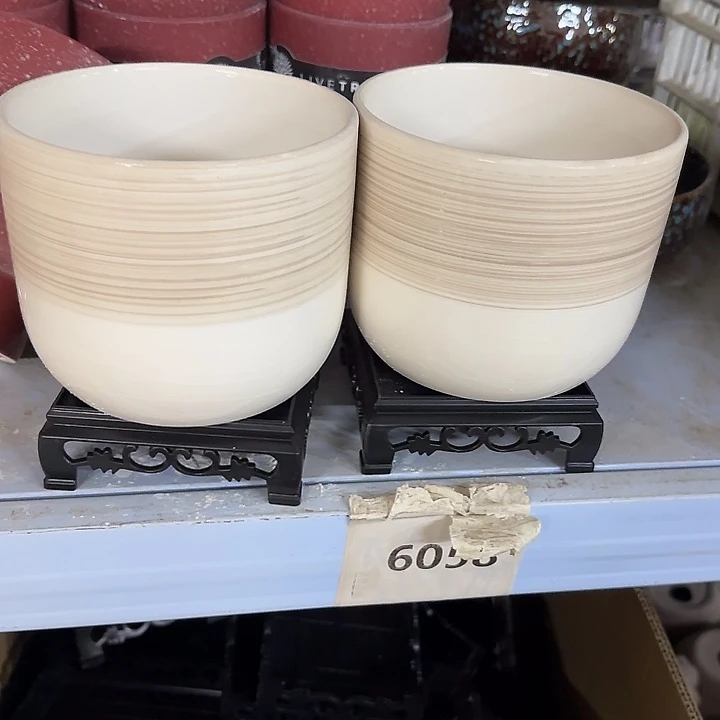 两个盆加两个托盘：全场尾货处理满15元发：