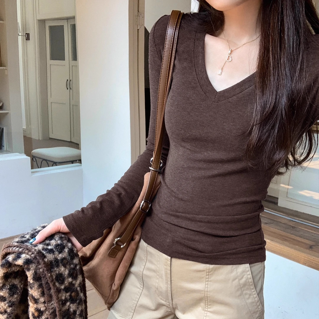 2025新款V领内搭打底衫秋冬今年流行爆款修身长袖T恤正肩显瘦上衣