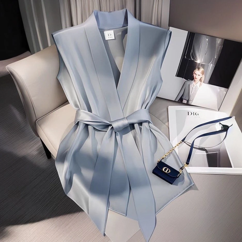 洋气高端别致上衣气质轻熟法式小众设计感酒红色无袖收腰衬衫女