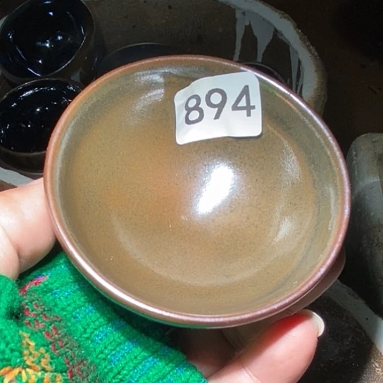 茶盏是的……一样都没有