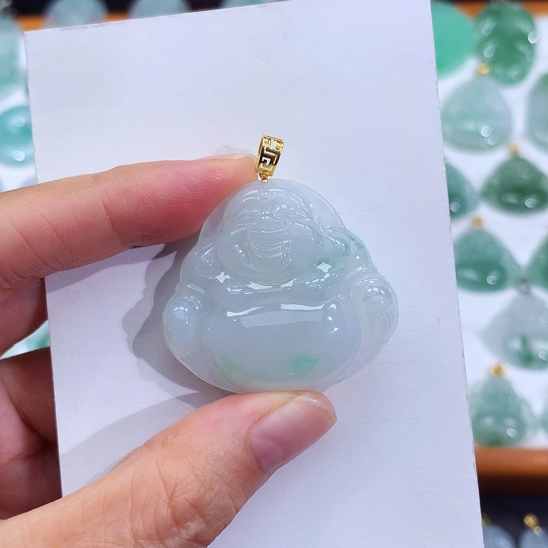 翡翠18K金镶嵌颈饰翡翠吊坠