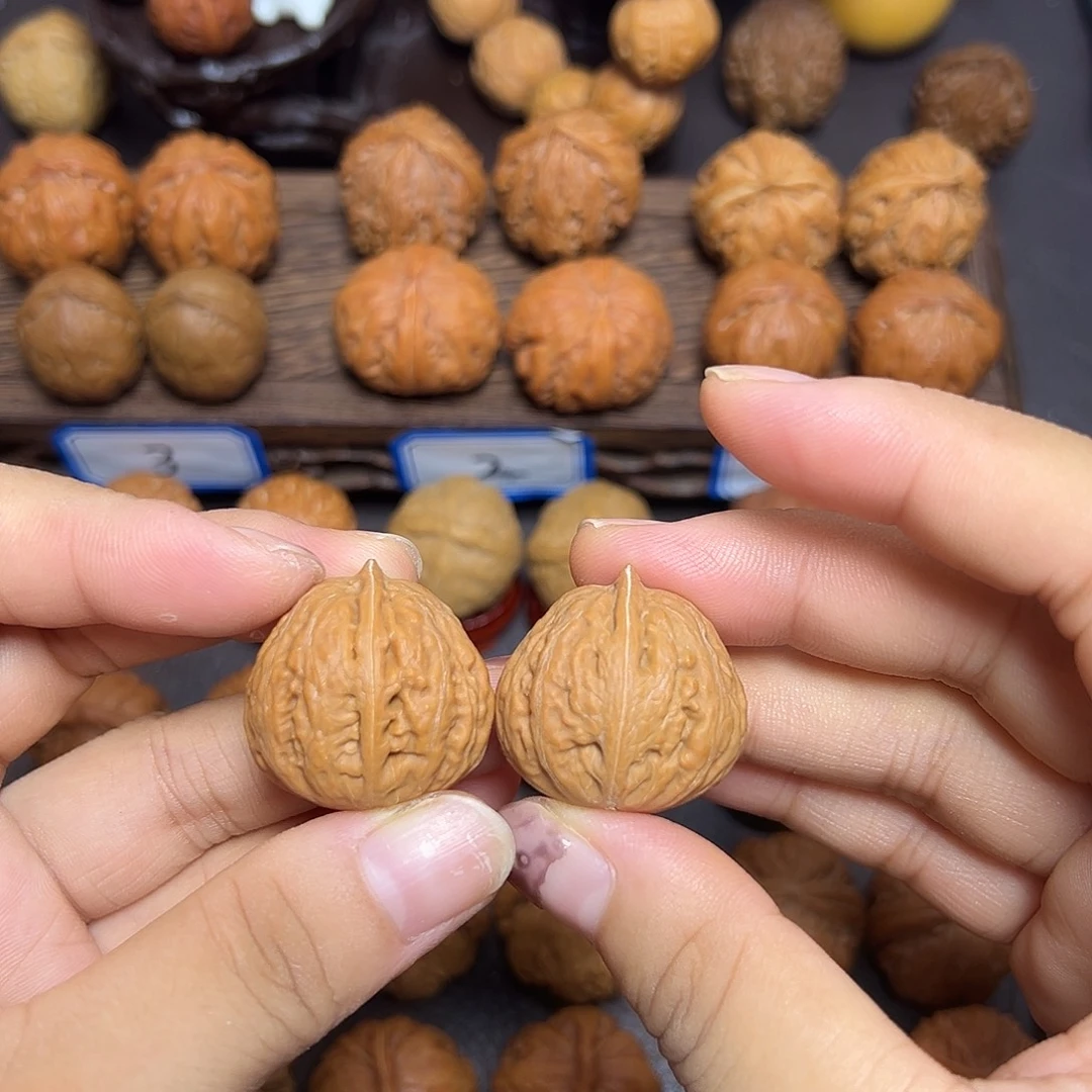 文玩核桃把件玲珑塔27