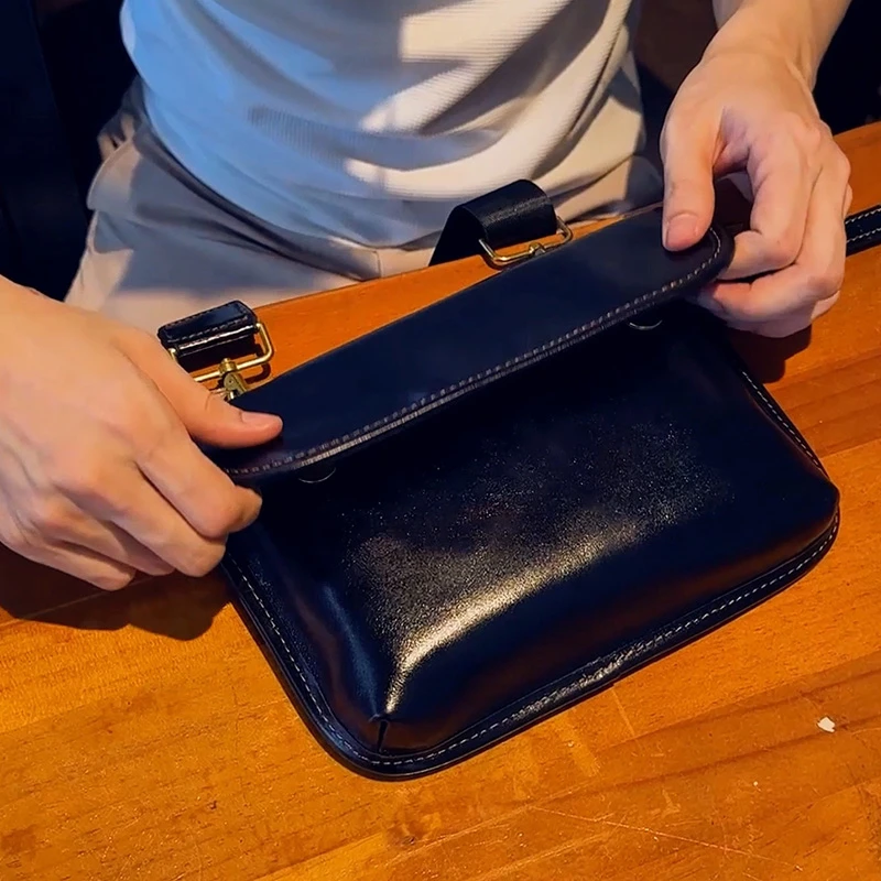 PB0611小号虎头包男士真皮胸包单肩斜挎包