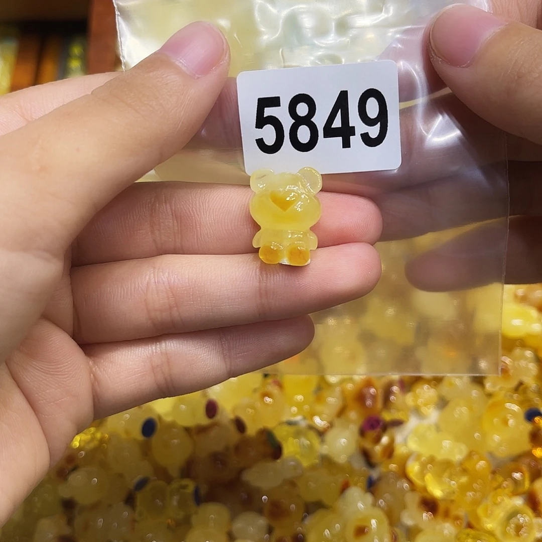 琥珀未镶嵌珠宝奇石