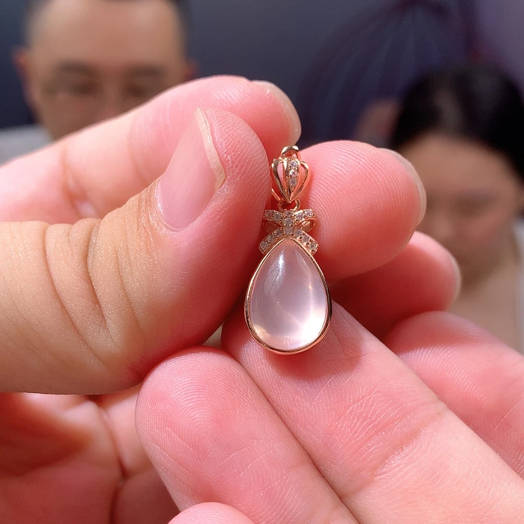 银S925镶嵌颈饰水晶