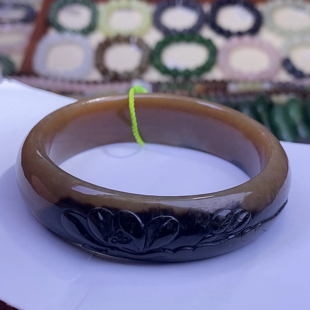 颈饰未镶嵌和田玉59新疆且末红糖半山水雕花手镯