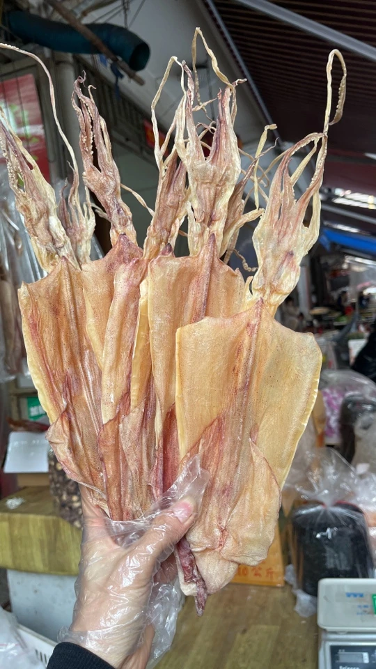 福建东山本港生晒中大鱿鱼干250克约4到6只中通包邮炒韭菜煮粥