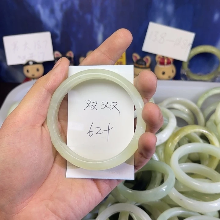 蛇纹石玉手镯未镶嵌双*