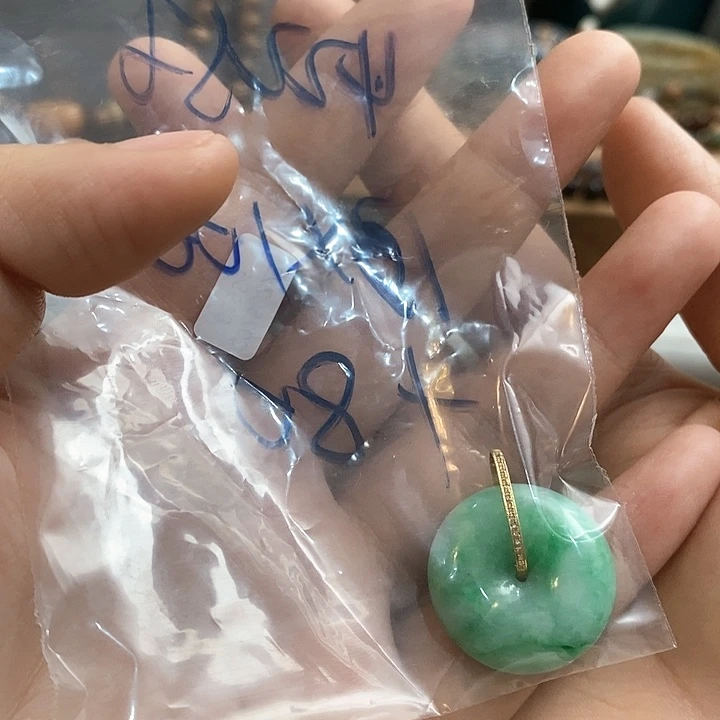 翡翠颈饰18K金镶嵌用****4Lion