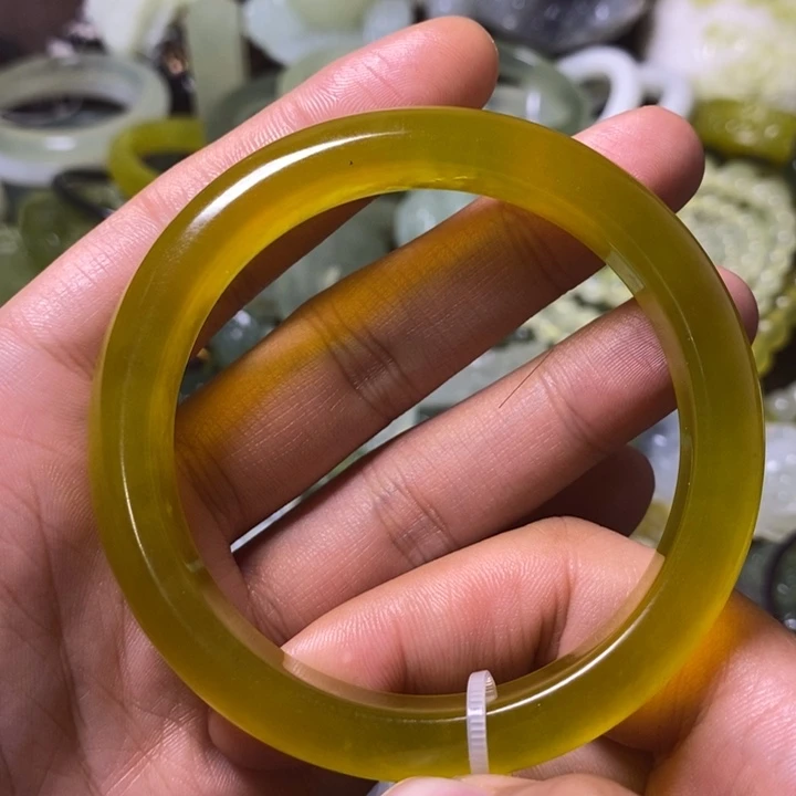 岫玉岫玉手镯未镶嵌鸣*