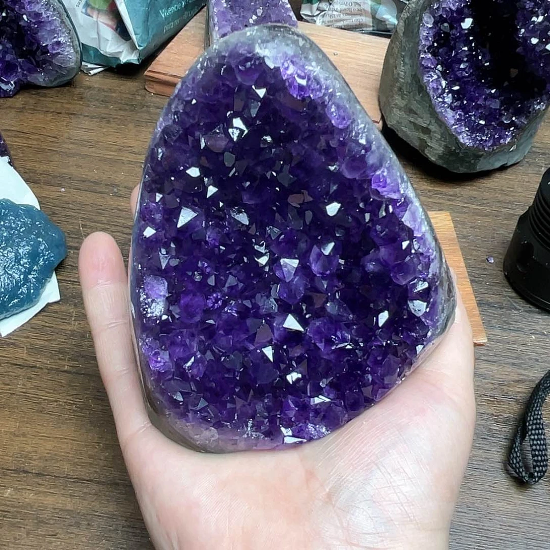紫晶大型摆件（非配饰）未镶嵌
