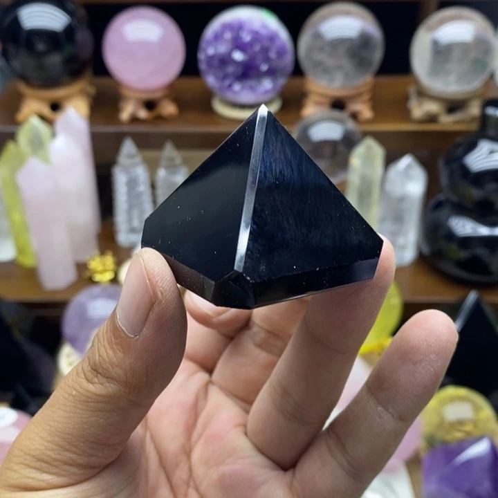 天然曜石金字塔摆件1