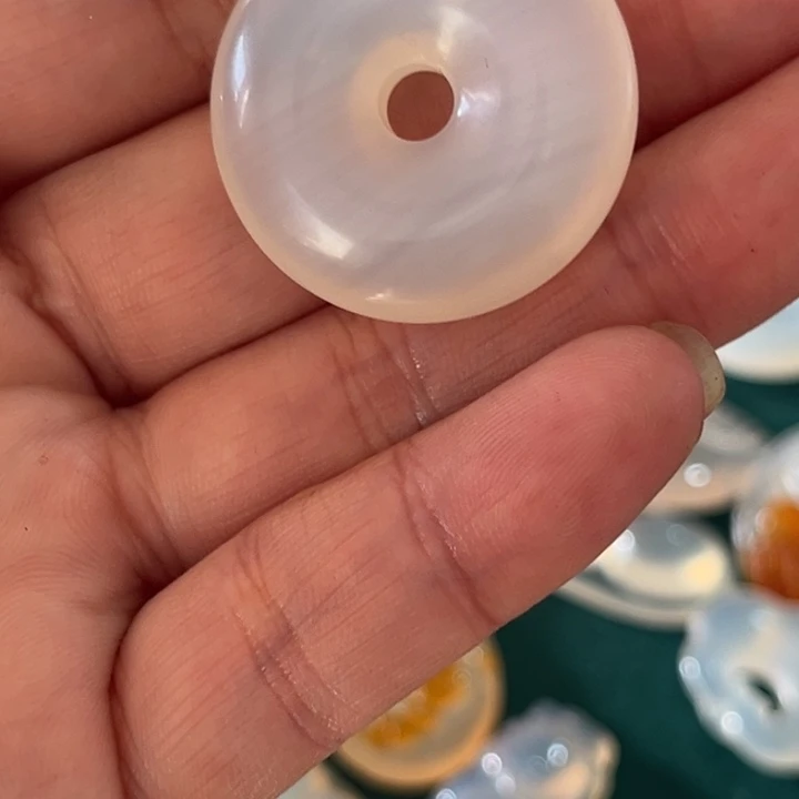 小***绪玛瑙/玉髓合金颈饰