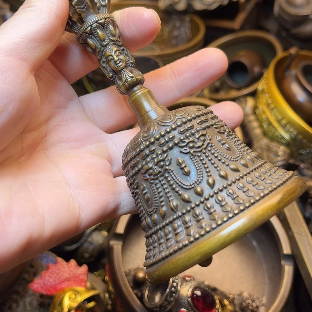 精美铜器工艺品等