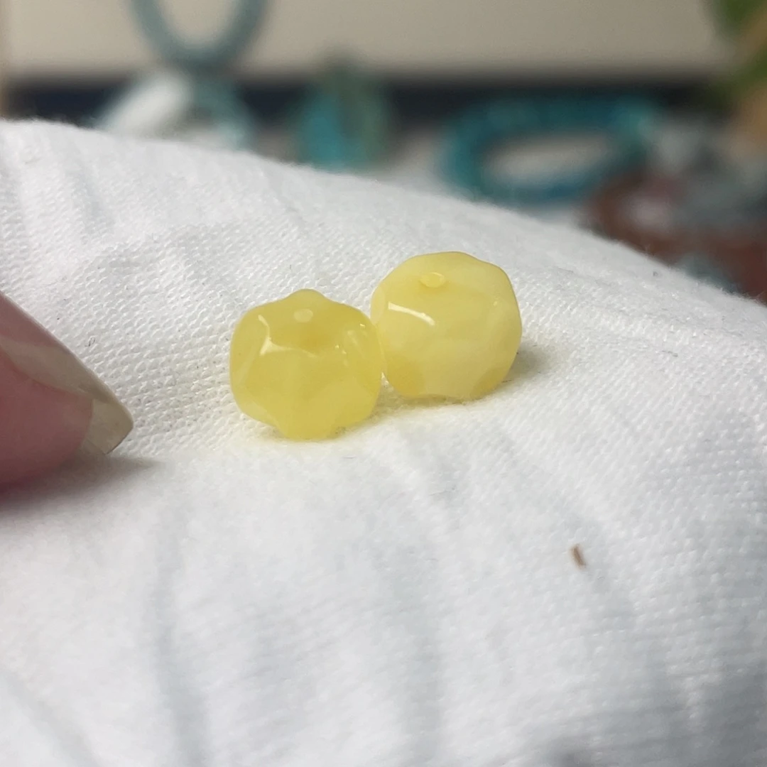 南红玛瑙配饰未镶嵌
