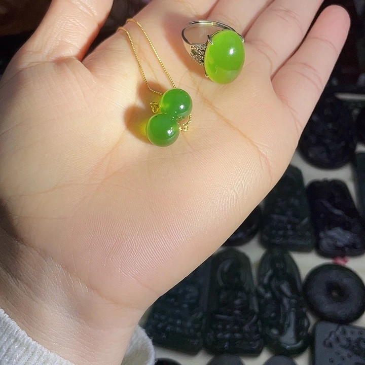 蛇纹石玉未镶嵌挂件泰山玉戒指耳环一套