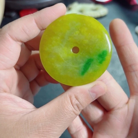 白玉菩提吊坠一个一个