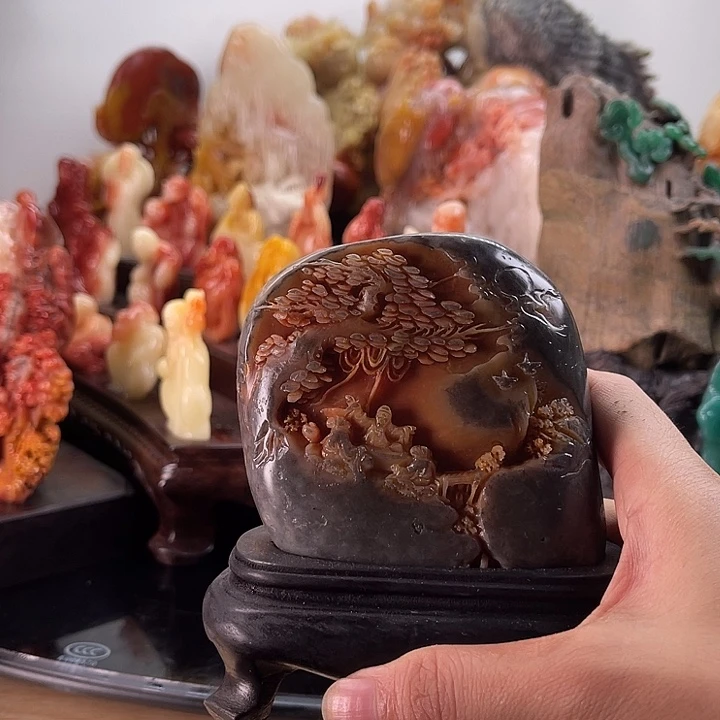 田黄石指日高升摆件
