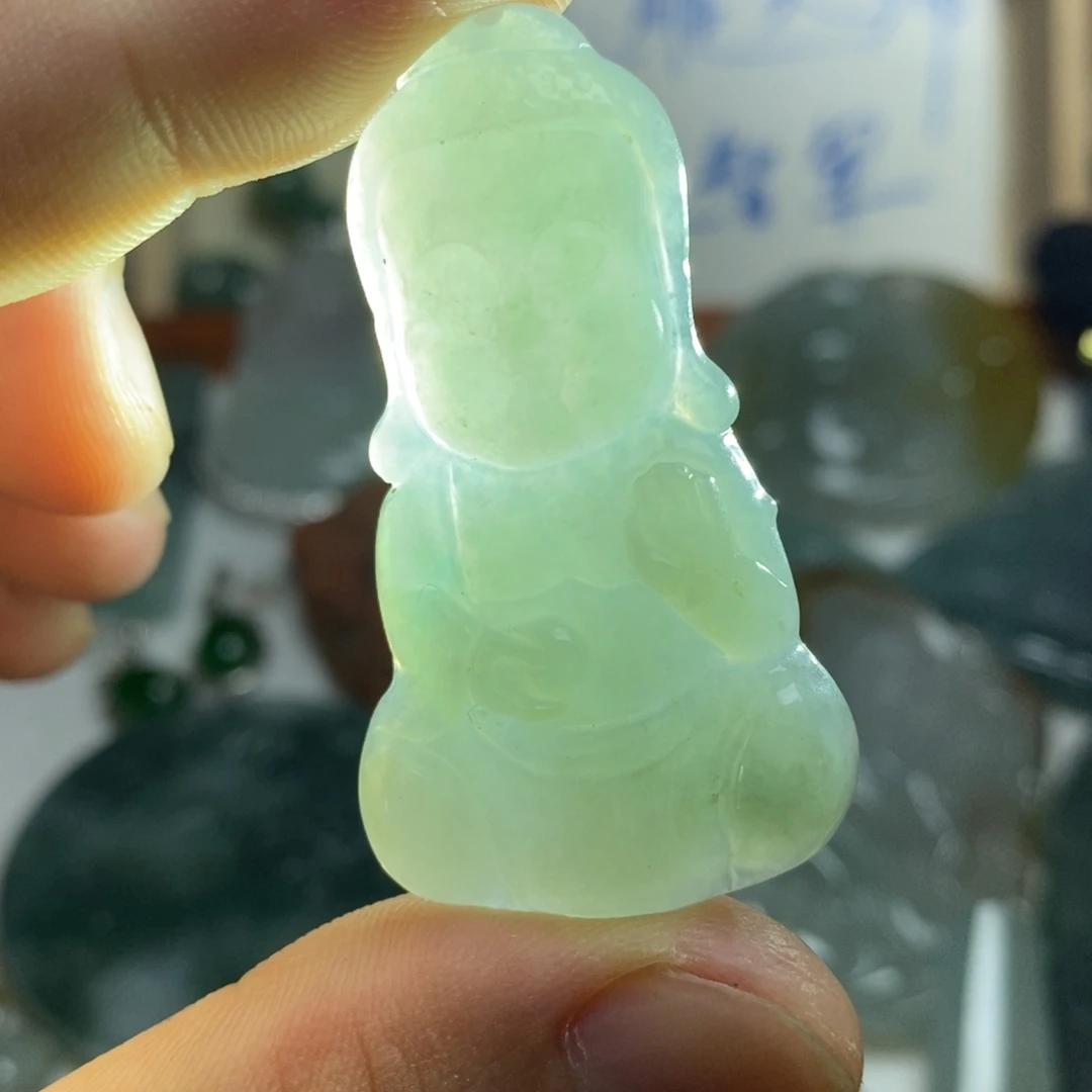 翡翠未镶嵌颈饰好