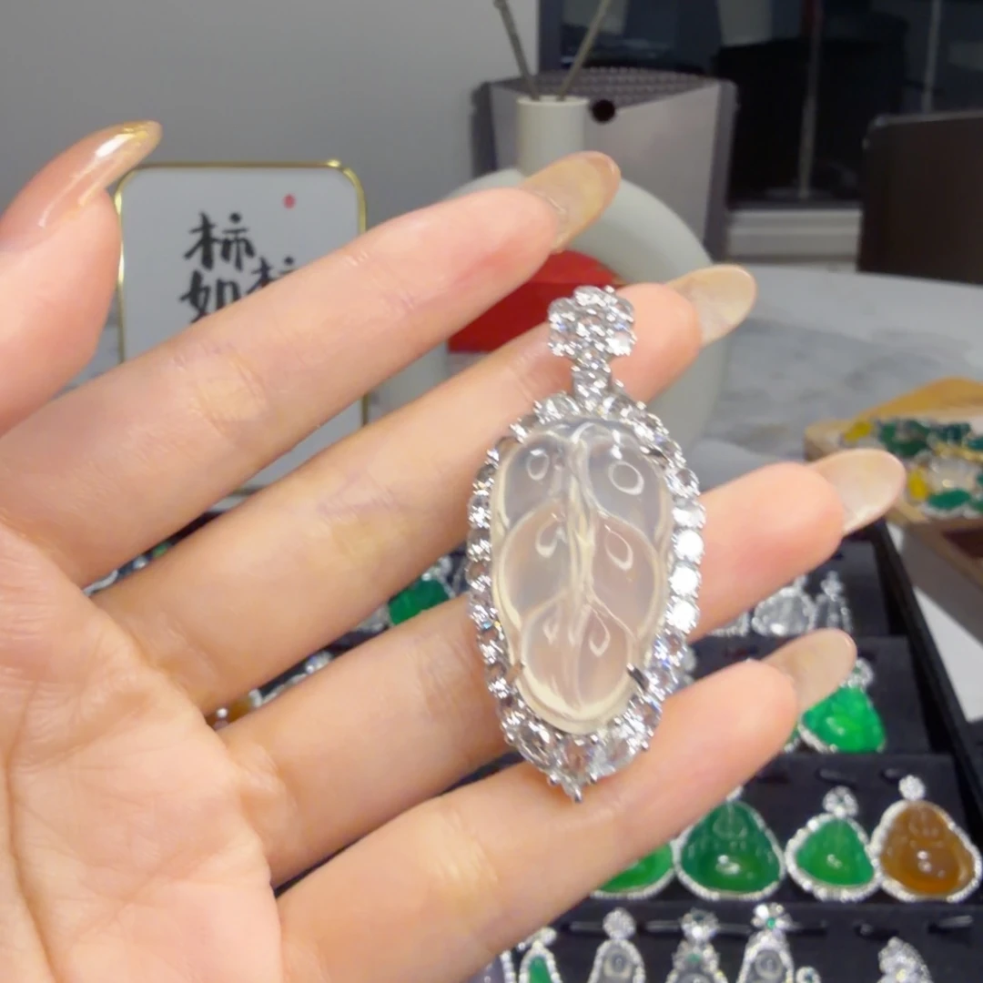 玛瑙/玉髓合金颈饰