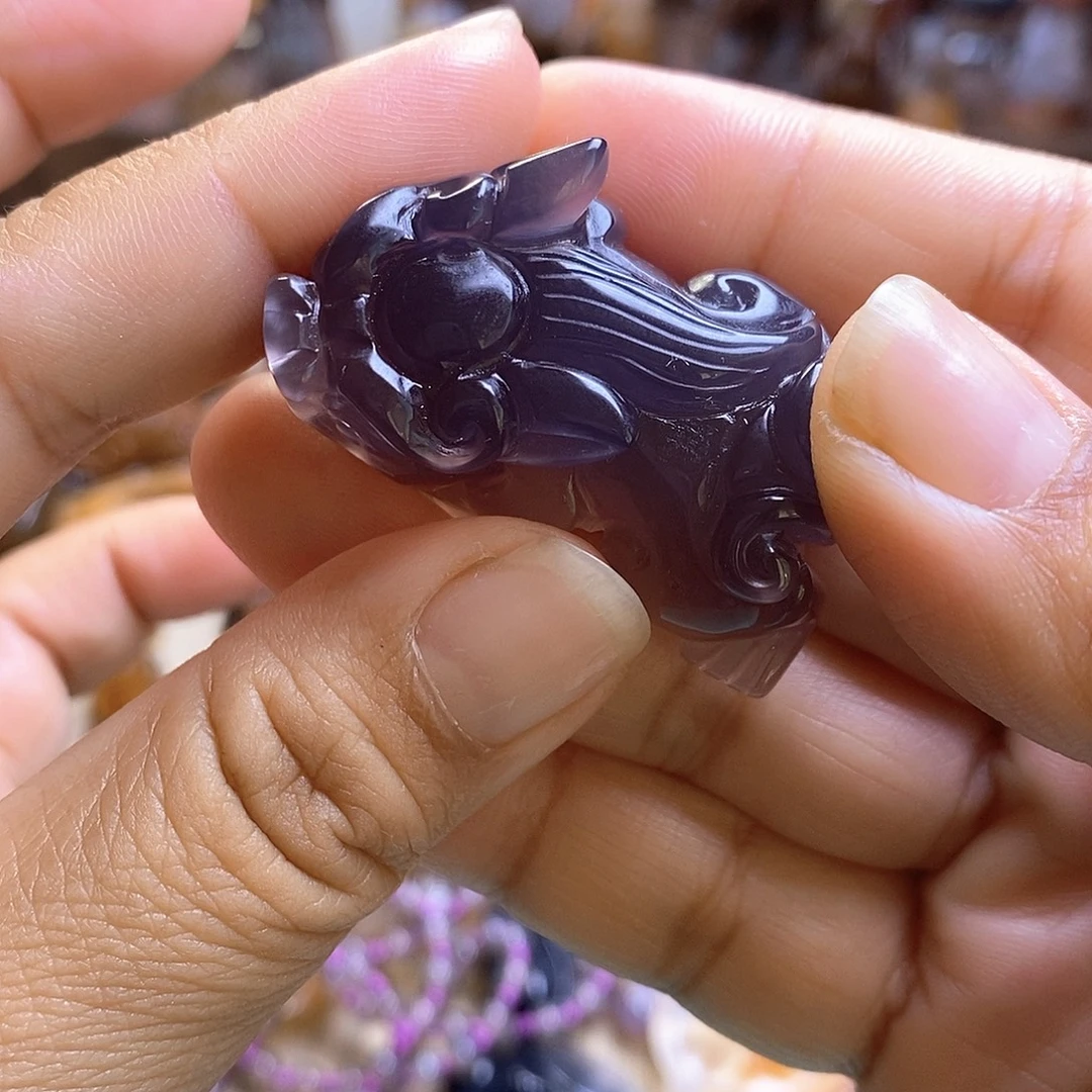 知***愿未镶嵌颈饰玛瑙/玉髓
