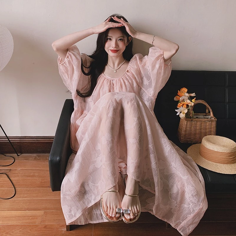 粉色连衣裙女夏高级感微胖风情万种慵懒宽松遮肚气质超仙绝美长裙