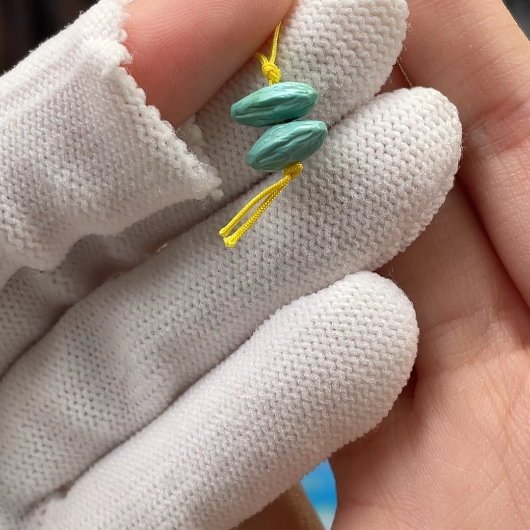 绿松石未镶嵌挂件