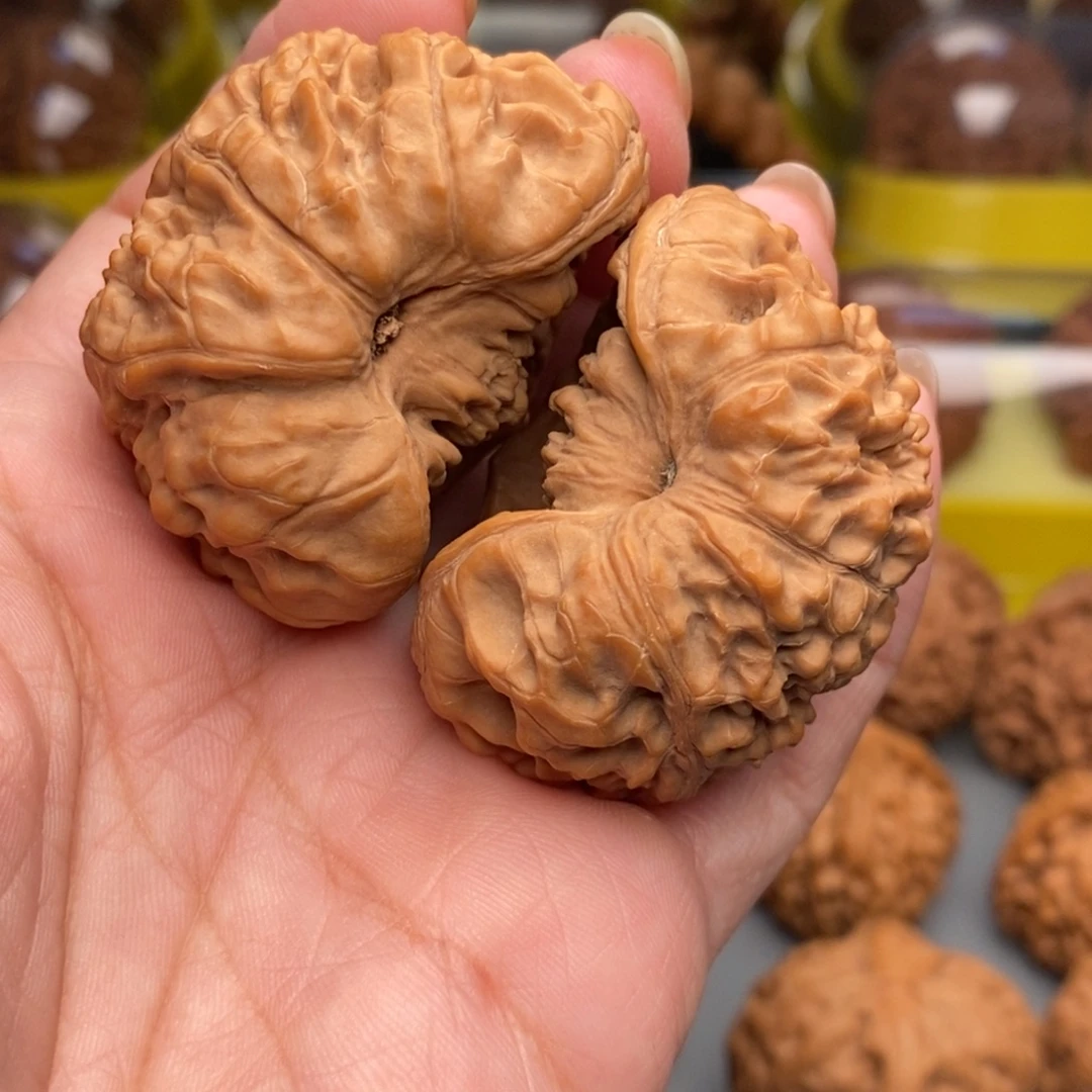 木质类文玩核桃聚宝盆