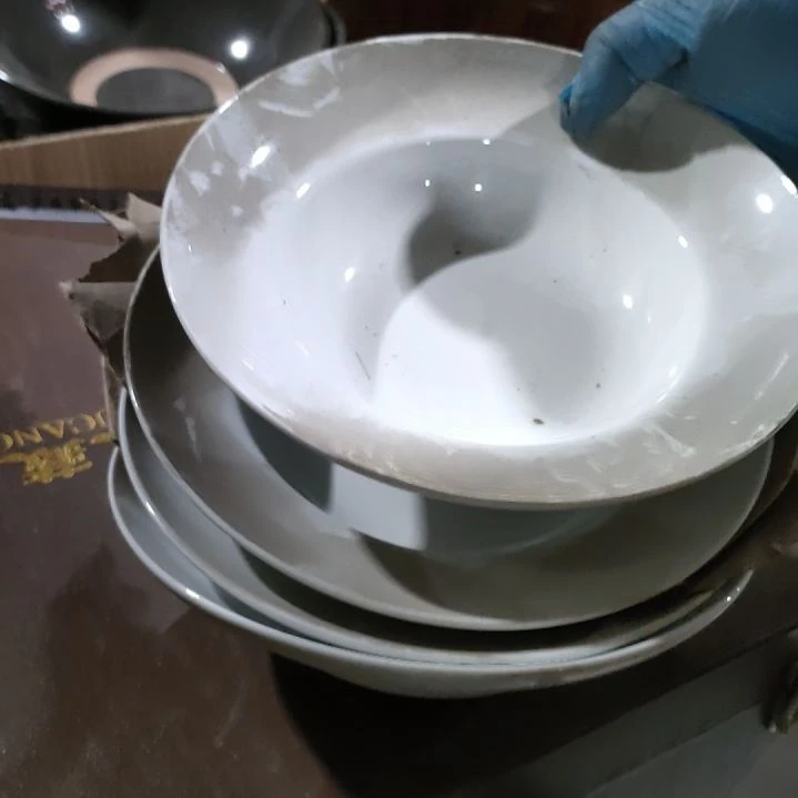 摆件陶瓷盘子碗啥都有