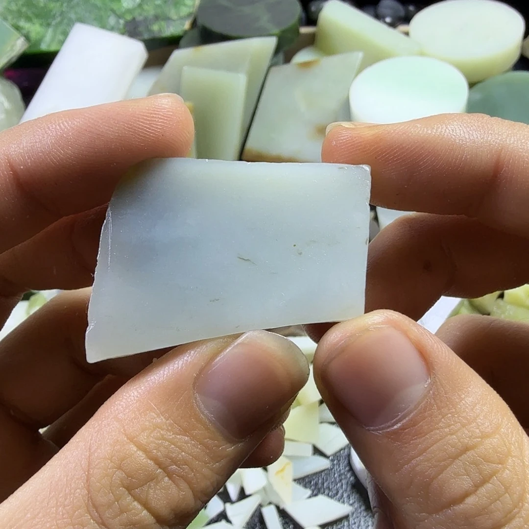 和田玉（糖玉）未镶嵌挂件