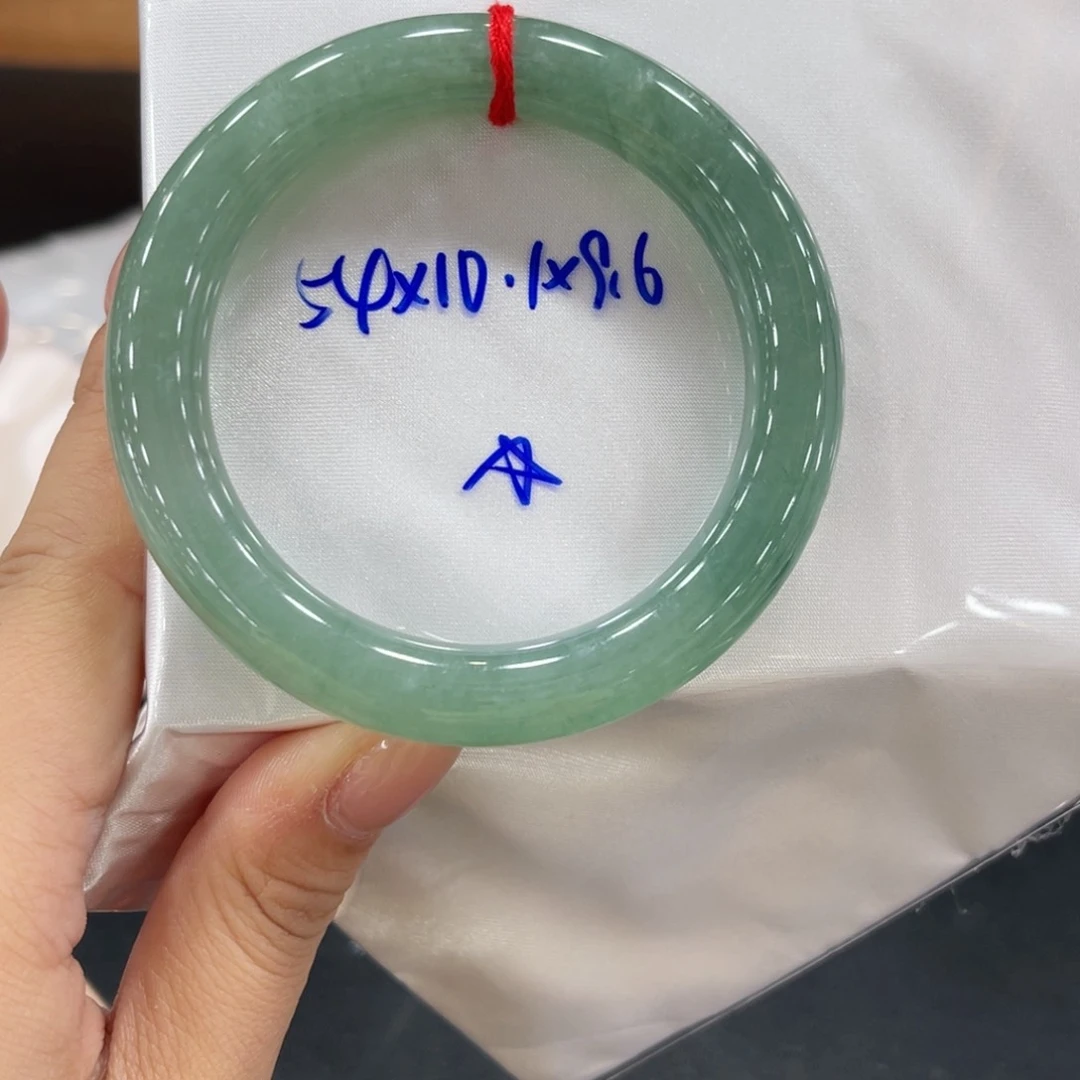 未镶嵌手镯翡翠翡翠