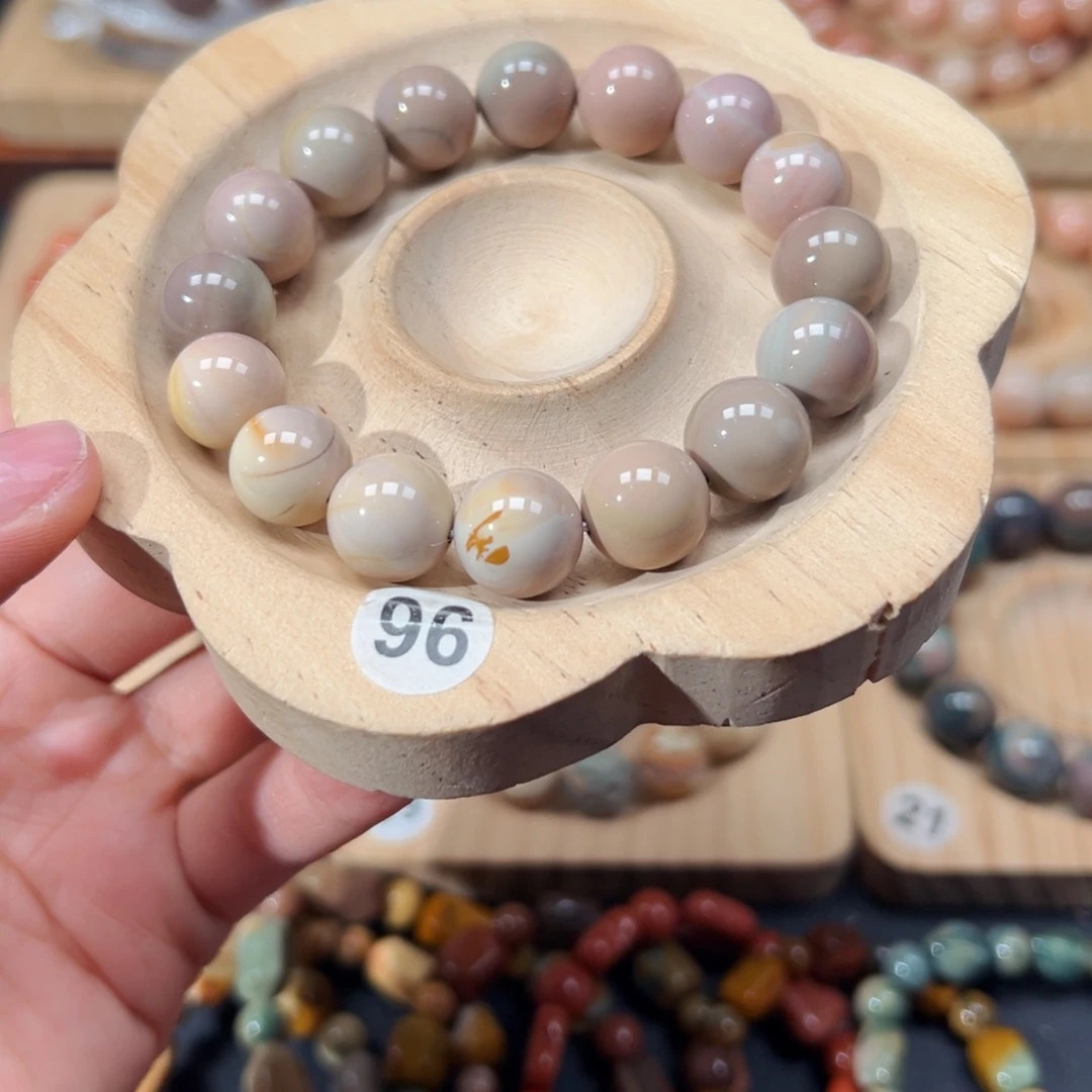 落***伤石英质玉未镶嵌手链119