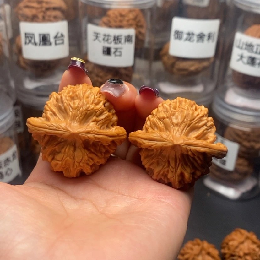 【闪购商品】吊坠文玩核桃天地40