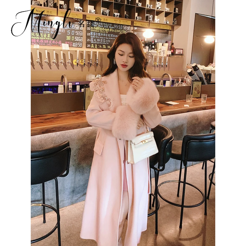 名缕女装新款时尚高级感大衣2025秋冬季长款毛毛领名媛感毛呢外套