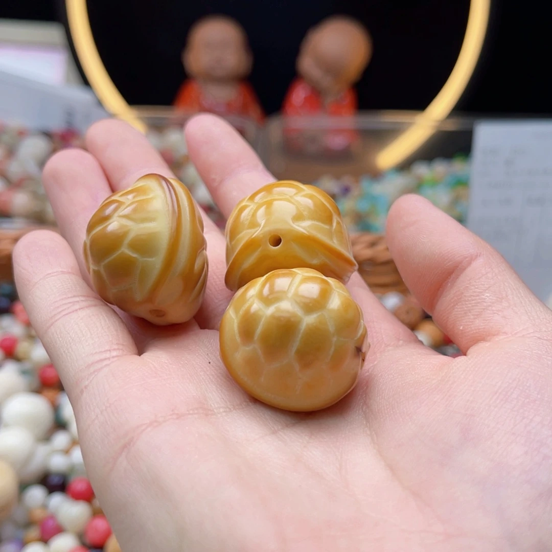 吊坠白玉菩提b26-30mm/3颗象牙果炭烧富甲瑕