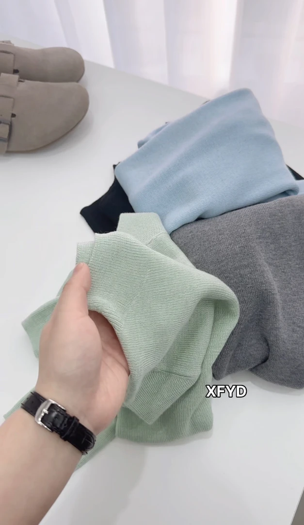 小朵家 ins穿搭#松弛百搭美丽诺半领半袖打底