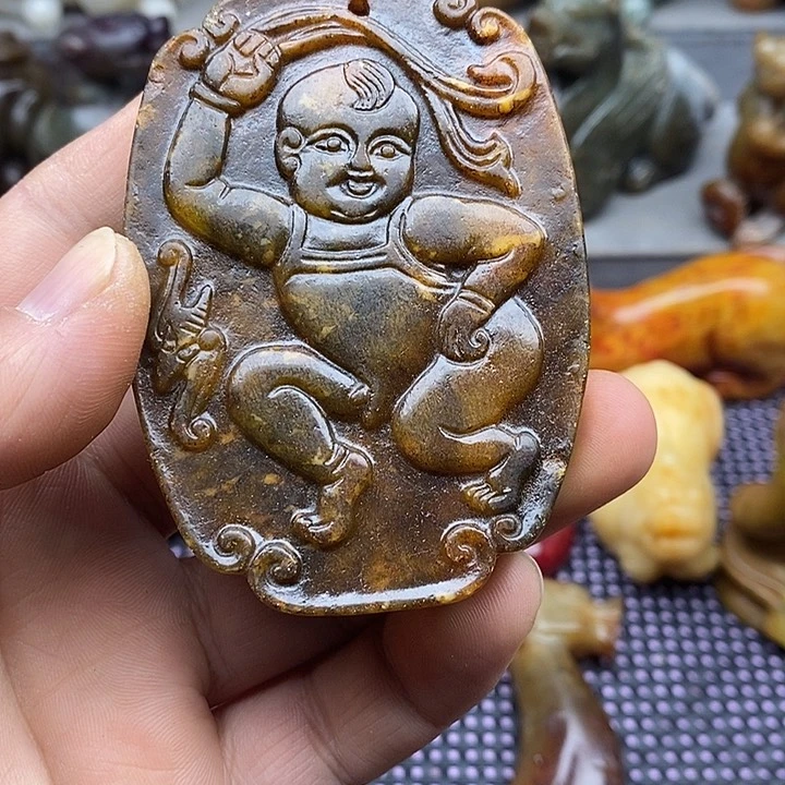 未镶嵌蛇纹石玉颈饰