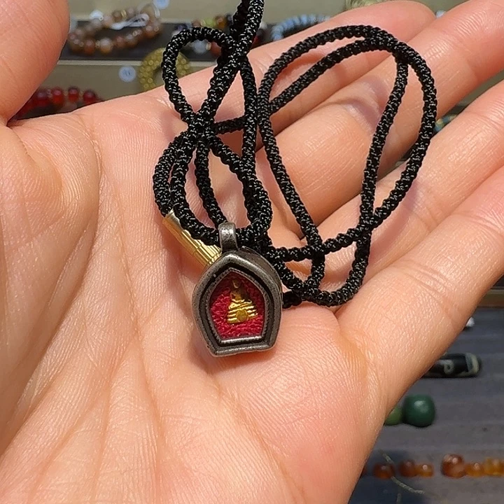 琉璃吊坠(不含链)密***曲