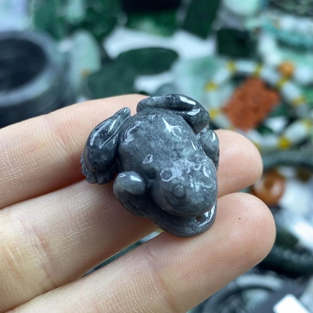 翡翠颈饰未镶嵌吊坠