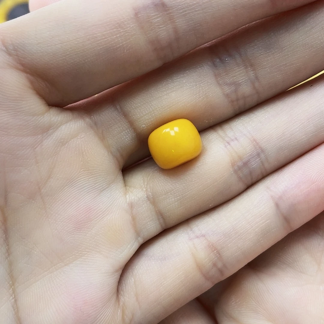 未镶嵌琥珀珠宝奇石10*8mm氧化鸡油黄