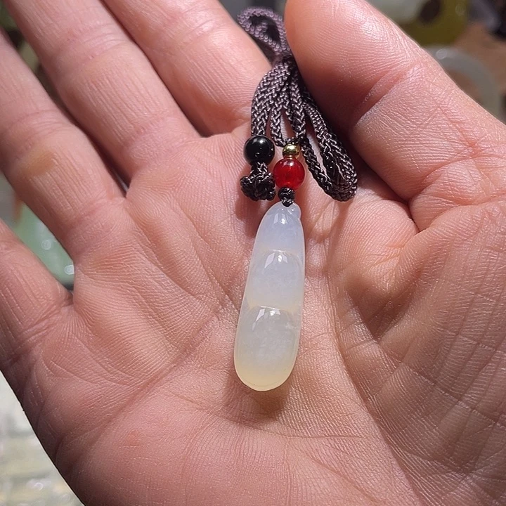 蛇纹石玉未镶嵌珠宝奇石