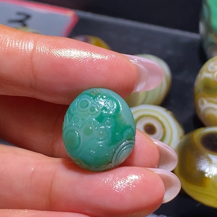 敬***事玛瑙/玉髓未镶嵌珠宝奇石